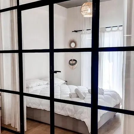 Sanrocco Comfort In Center! Apartamento